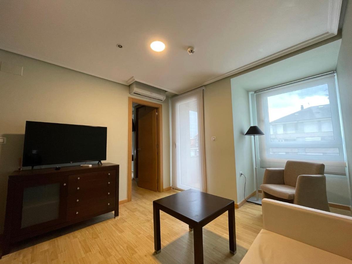 Aparthotel Arenteiro Carballiño Exteriör bild