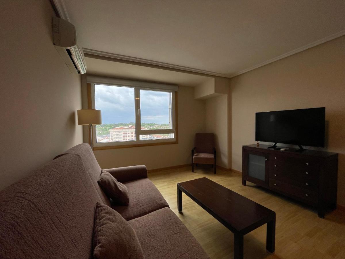 Aparthotel Arenteiro Carballiño Exteriör bild