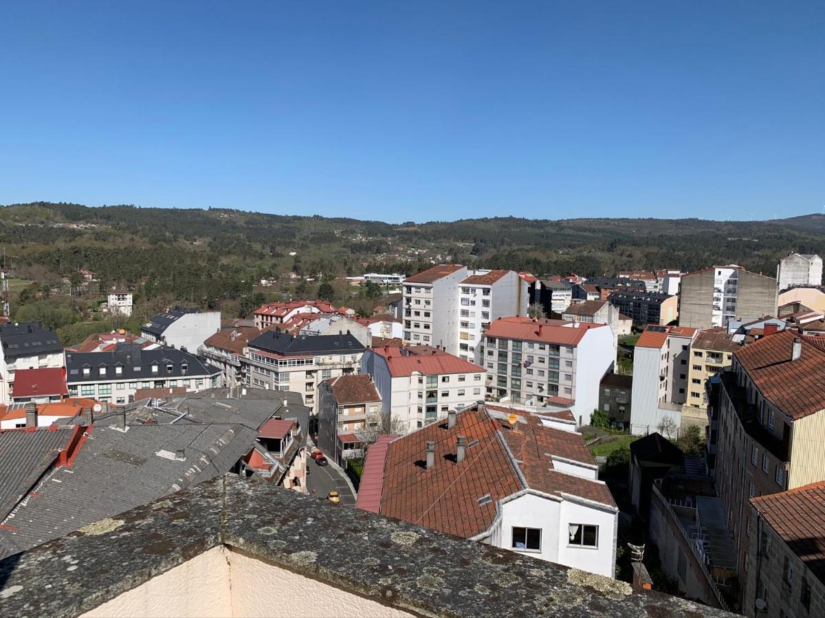 Aparthotel Arenteiro Carballiño Exteriör bild